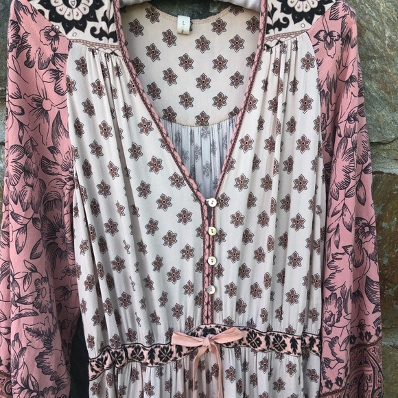 Spell Lion Heart Gown - Picture 6 of 14